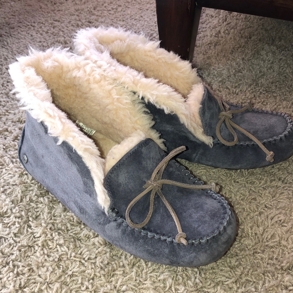 UGG Alena Moccasins Size 7